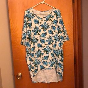 Xl LuLaRoe Irma Tee